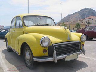 old-morris-car-1449760